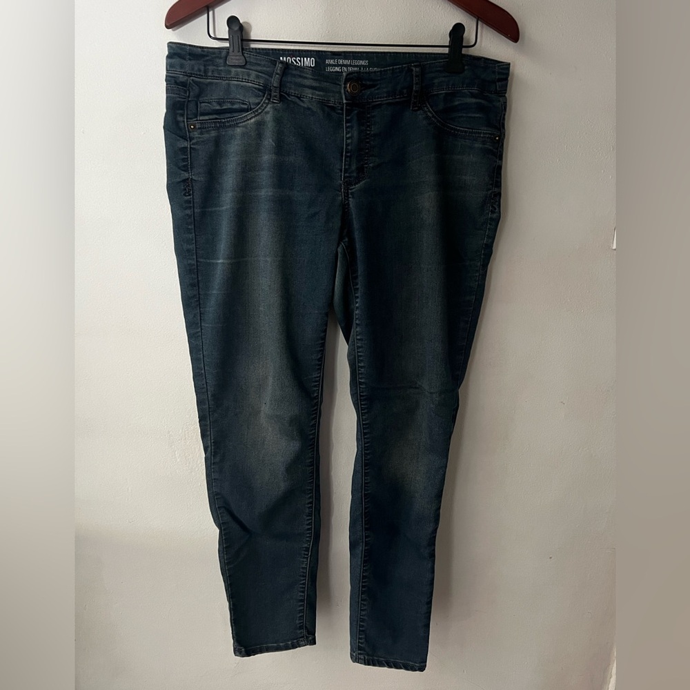Mossimo Dark Blue Ankle Denim Leggings. Size 11. Good condition.